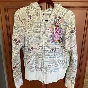 Walt Disney World 2010 hoodie… Women’s size XL